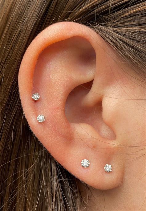 small stud diamond earrings